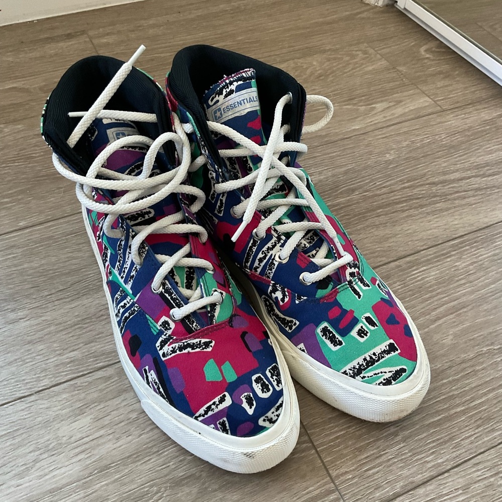 ESSENTIALS - FEAR OF GOD
Canvas Printed Sneakers men size men 10.5  women 12